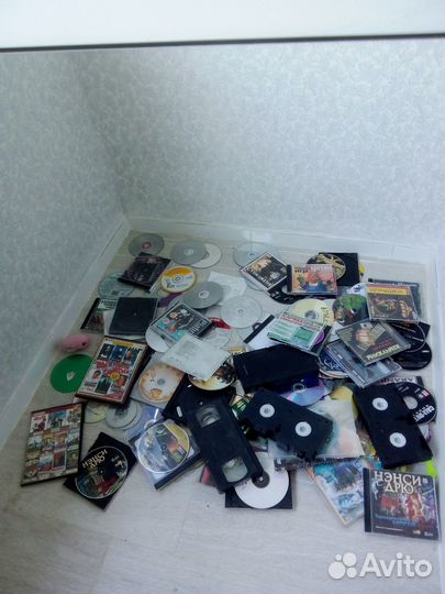 Диски DVD (аудио, видео, игровые, программы)