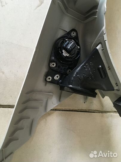 Накладка передней стойки Ford Transit LR