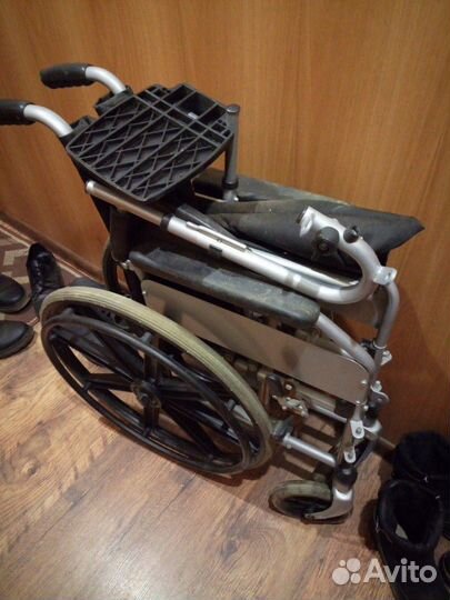 Кресло каталка для инвалидов