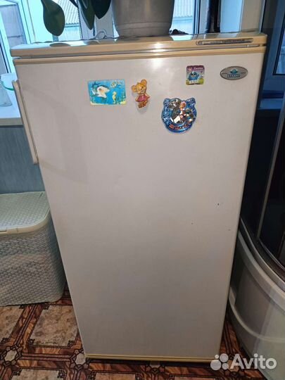 Холодильник бу маленький