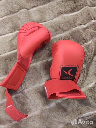 Кимоно для каратэ детское, пояса, перчатки