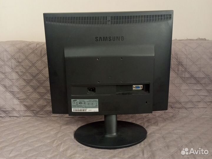 Монитор 19 дюйма Samsung