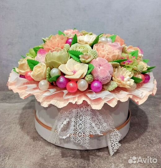 Съедобные букеты из шоколада, суфле и мармелада