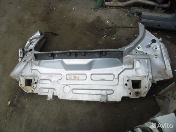 Задняя панель кузова Ford Focus 1 2.0L zetec E