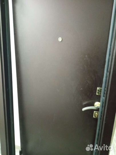 Металлическая дверь бу