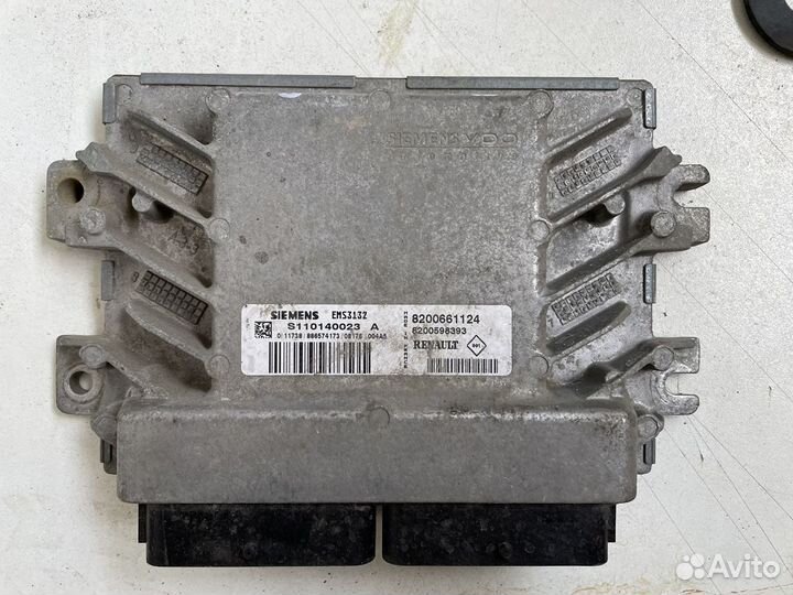 Блок управления двигателем 1.6 8 V Renault Logan