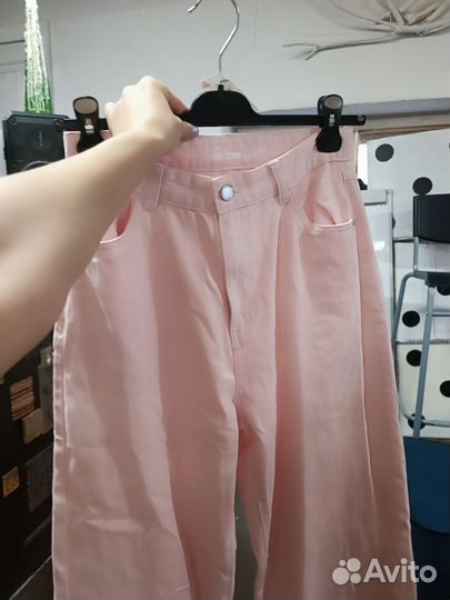 Джинсы новые M