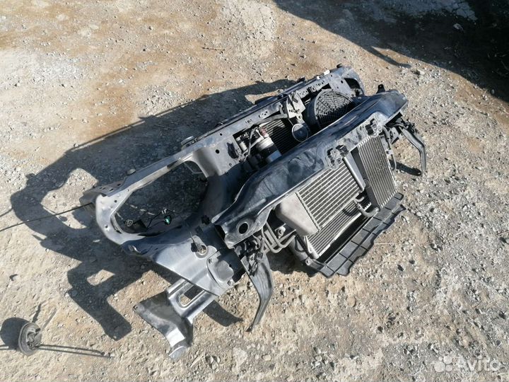 Телевизор pajero рама радиатора передняя панель