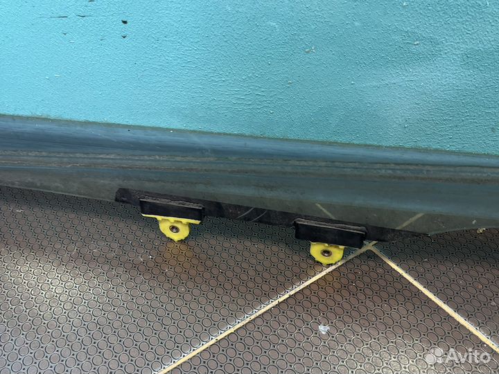 Стекло передней левой двери на Mitsubishi Lancer 9