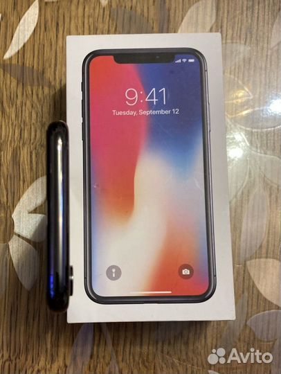 iPhone X, 64 ГБ