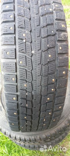Dunlop SP Winter Ice 07 215/65 R17