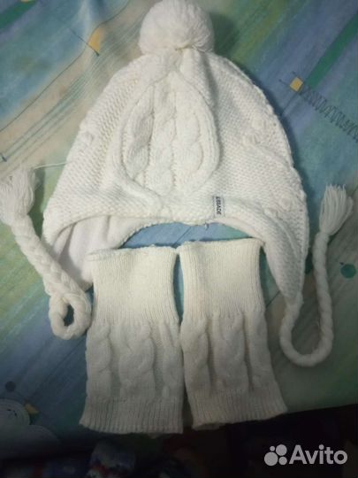 Комплект шапка и митенки