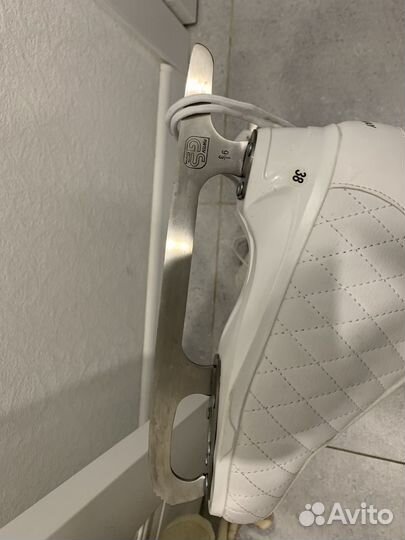 Коньки женские