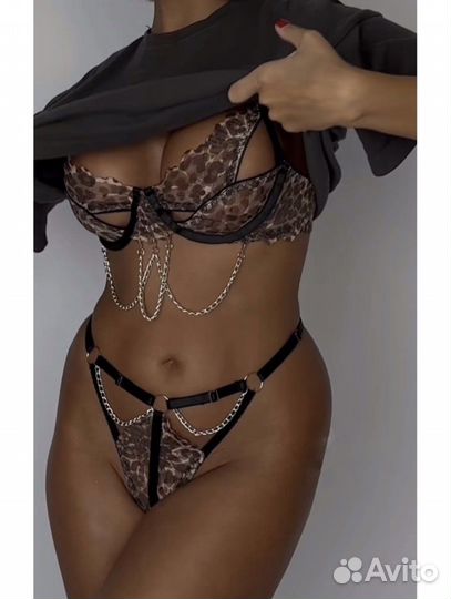 Комплект женского нижнего белья с поясом