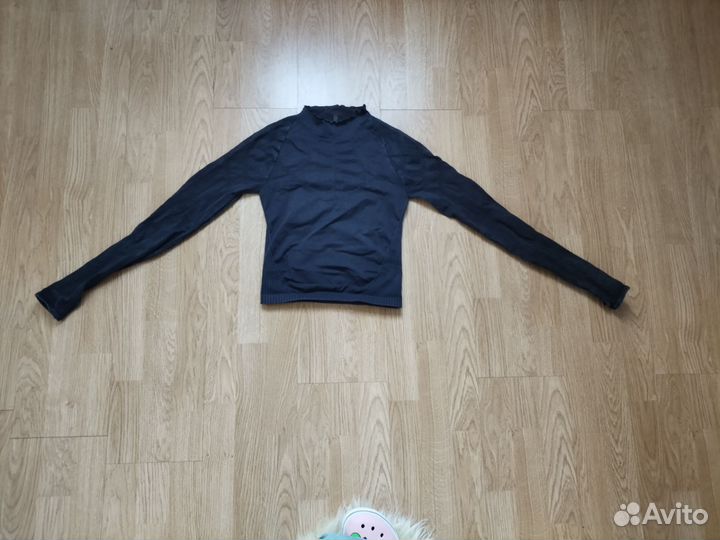 Лонгслив облегающий