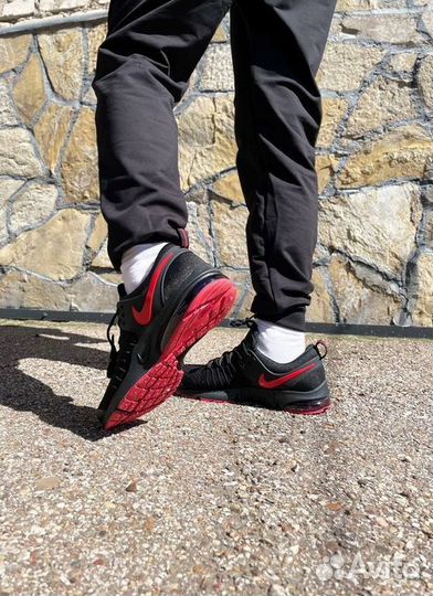 Кроссовки Nike