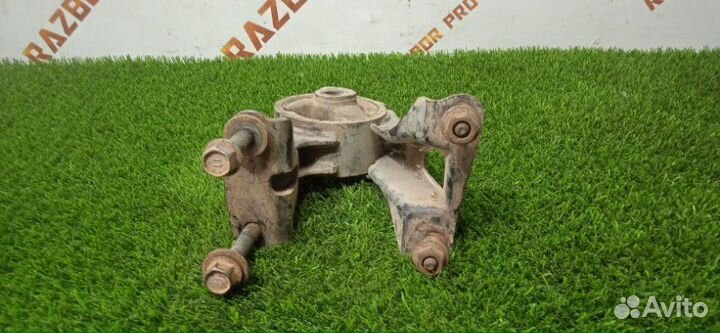 Опора Подушка двс задняя Toyota Corolla E150