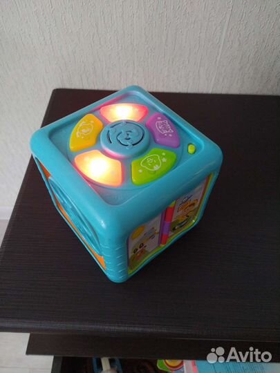 Развивающий кубик