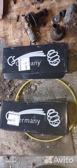 Автозапчасти