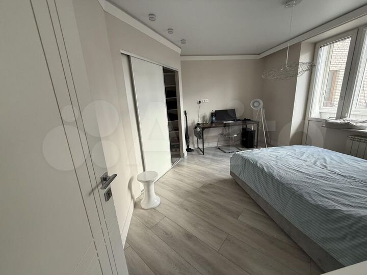 3-к. квартира, 90 м², 7/8 эт.