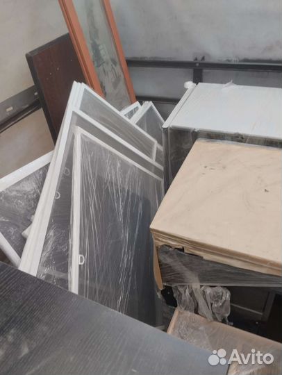 Остатки мебели и комплектующих