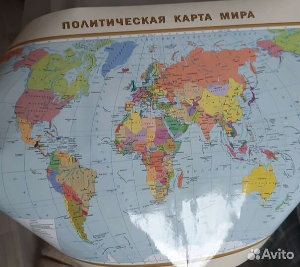 Физическая и политическая карта мира