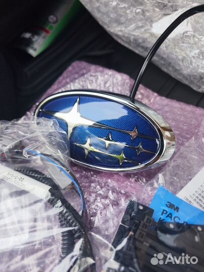 Светящийся значёк Subaru LED шильд оригинал vn5