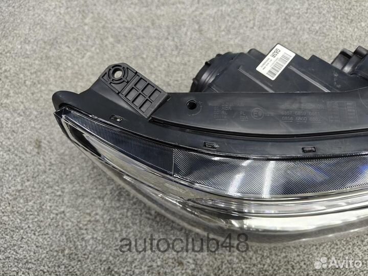 Фара правая KIA sorento 2 XM 2012-2020 921022P630