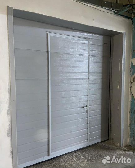 Ворота секционные DoorHan гаражные