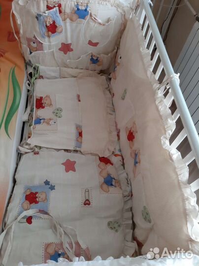 Бортики в кроватку