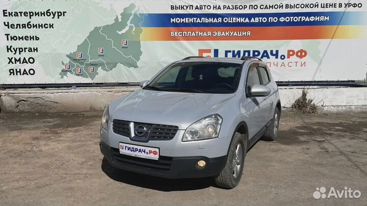 Обшивка двери задней левой Nissan Qashqai (J10) 82