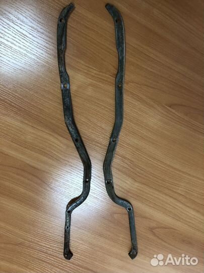 Прижимная пластина уплотнений Мерседес W115/114