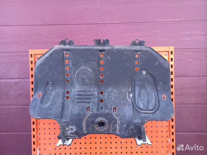 Защита двигателя Toyota Lexus