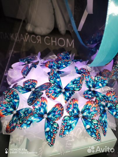 Букет из бабочек в сумочке