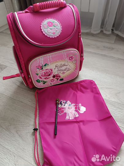 Рюкзак школьный для девочки новый