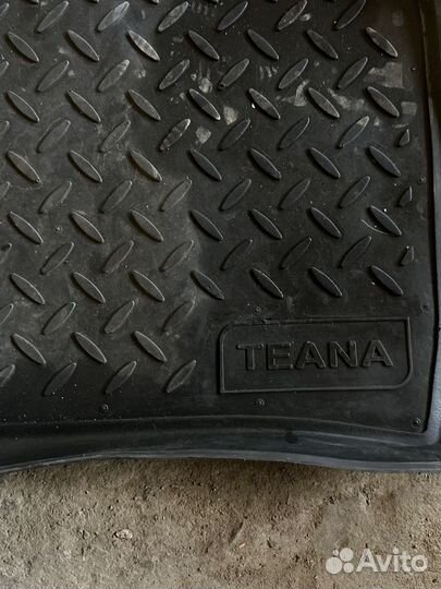 Автомобильные коврики резиновые