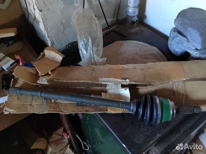 Полуось на Субару legacy, impreza 92-96г
