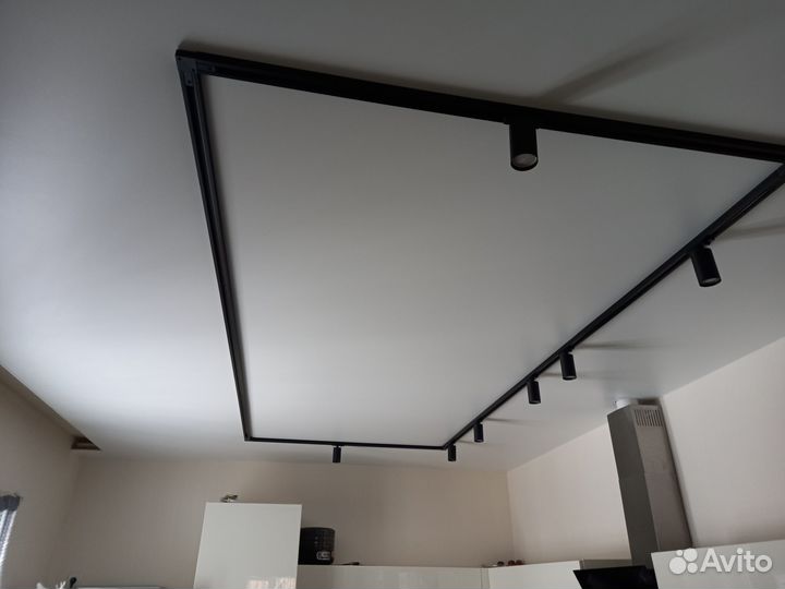 Натяжные потолки,обои,напольные покрытия и прочее