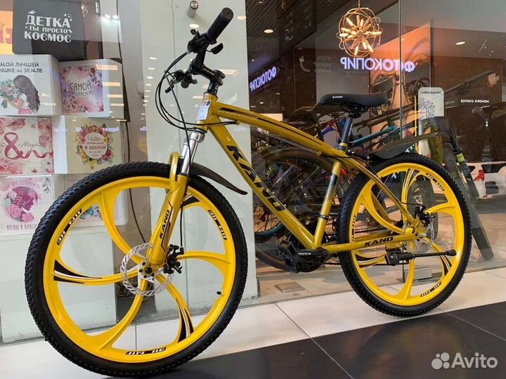 Велосипед на литых дисках 26