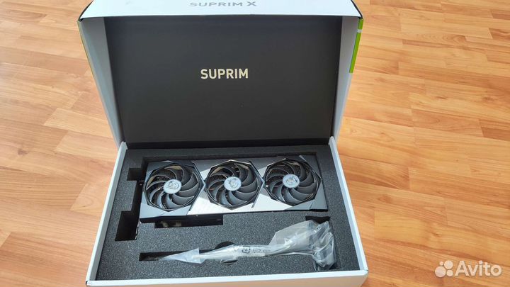 Видеокарта rtx 3080. msi suprim X