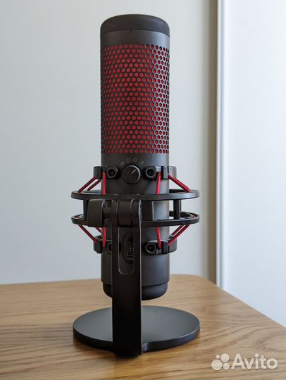 Микрофон HyperX QuadCast