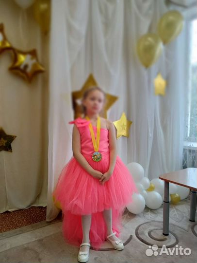 Платье на выпускной,рост 134-140