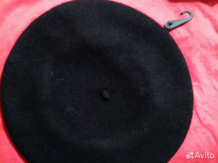 Берет, шапка женская