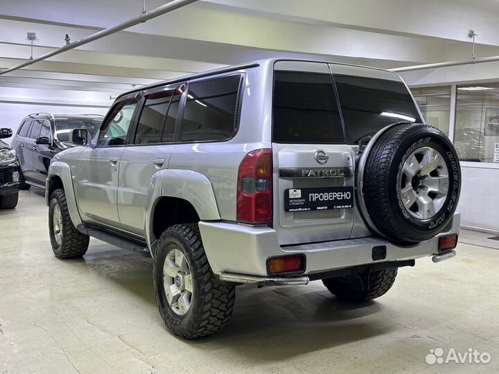 Nissan Patrol 3.0 AT, 2004, 217 000 км