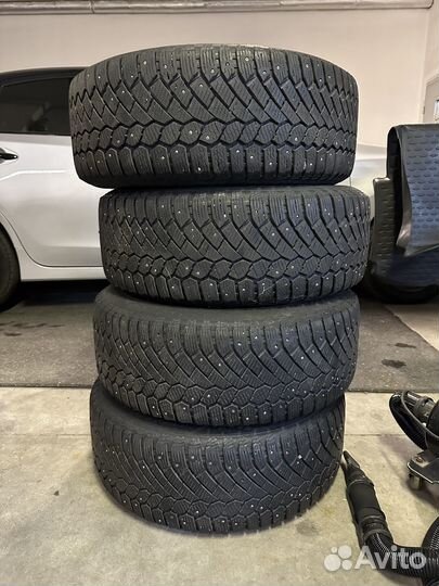 Gislaved Nord Frost 200 SUV 235/55 R17