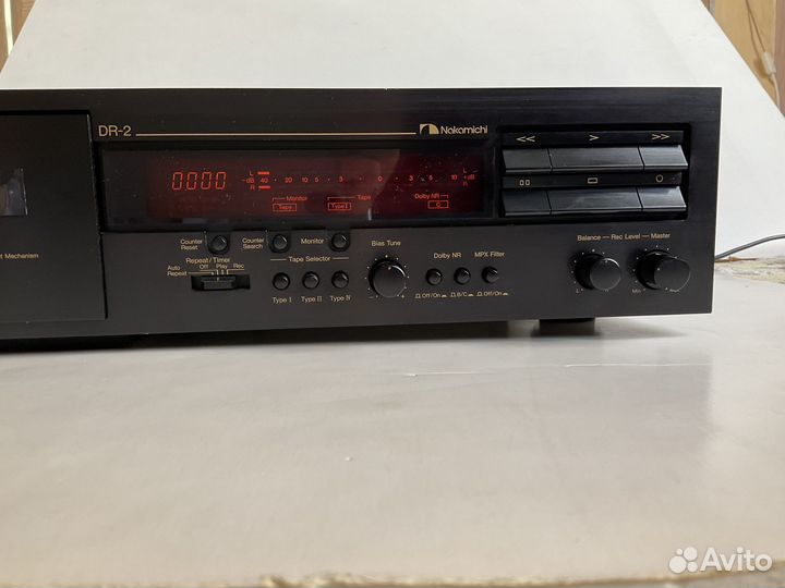 Кассетная дека Nakamichi DR2