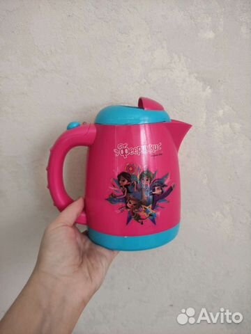 Чайник игрушечный на батарейках