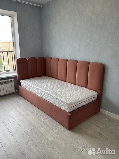 Изготовление интерьерных кроватей под заказ