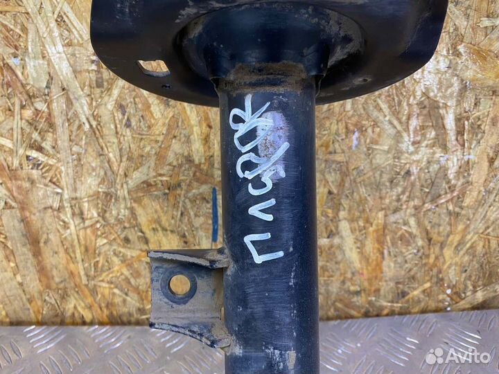 Стойка подвески передняя левая Kia Sportage 3 2013