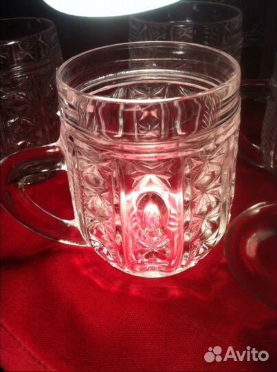Комплект хрустальных кружек продаю